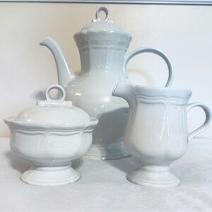 LOT MIKASA FRENCH COUNTRYSIDE F9000 * Coffee Pot & Lid Sugar Bowl & Creamer